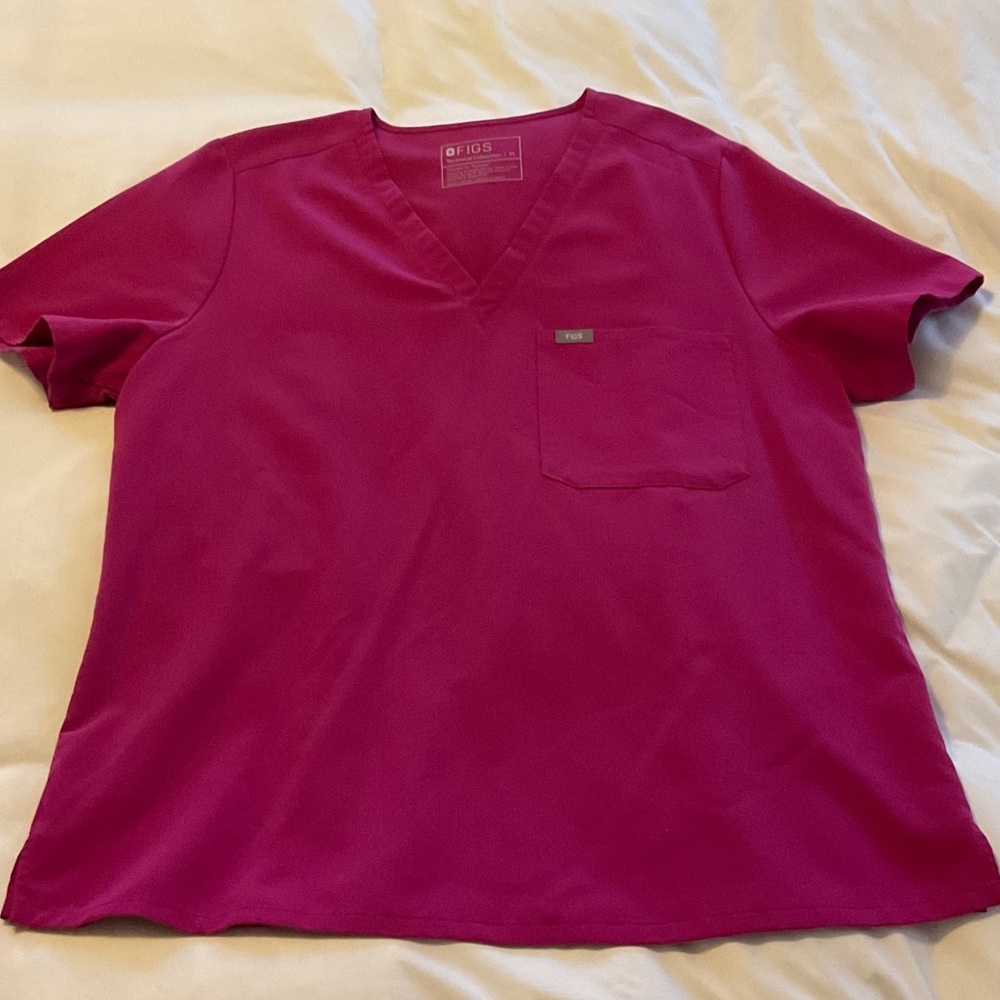 Figs Scrub Set with Blue Drawstring joggers in raspberry sorbet color. - Picture 4 of 5